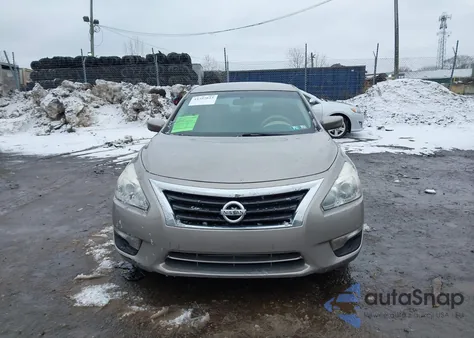2015 Nissan Altima 2.5 S from USA, damaged, VIN 1N4AL3AP2FC294636